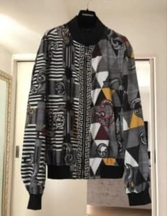versace ヴェルサーチ　ブルゾンのサムネイル