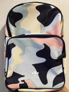 【新品・未使用】adidas カモフラージュリュックのサムネイル