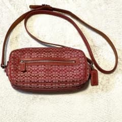 【人気】COACH コーチ ミニシグネチャー ショルダーバッグ 型番6341 赤