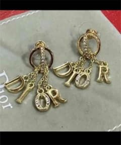 ロゴピアスのサムネイル