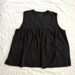 tandey オオカミとフクロウ オオカミとうららの小さな押し花 ベスト 黒 tandey オオカミとフクロウ オオカミとうららの小さな押し花 ベスト 黒