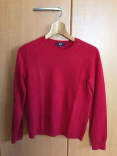 UNIQLOカシミア100%セーターのサムネイル