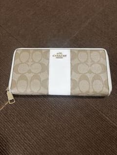 Coach 長財布 ベージュ ホワイトのサムネイル