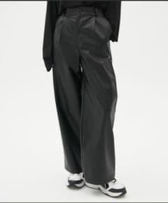 FEKETE MADE FAKE LEATHER SLACKS PANTSのサムネイル