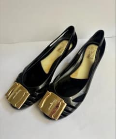 FERRAGAMO フェラガモ 大人気 PVC ラバーバレーシューズ 6 黒 - メルカリ