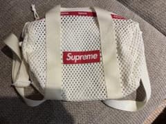 【未使用品】Supreme メッシュ ミニダッフルバッグ ホワイトのサムネイル