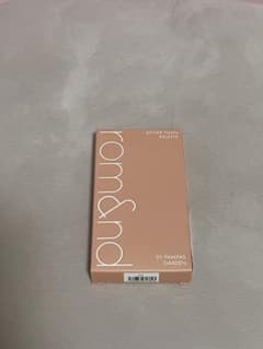 rom&nd アイシャドウパレット01 PAMPAS GARDEN
