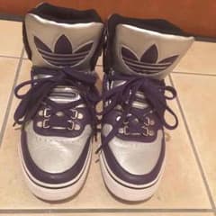 adidas シルバー&パープル ハイカット シューズのサムネイル