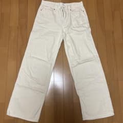 UNIQLO JEANS ストレートデニム ホワイト 25のサムネイル
