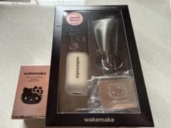 wakemake ハローキティ Foundation and blush set (2 pieces)