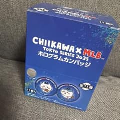 新品未開封 ちいかわ MLB ホログラム缶バッジ 1BOX - メルカリ