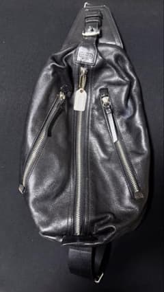 COACH ブラック レザー バックパックのサムネイル