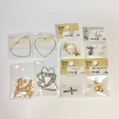 ハンドメイド アクセサリーパーツ まとめ売り　貴和製作所　スワロフスキーのサムネイル