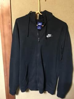NIKEのサムネイル