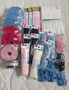 手芸用品まとめ売りꕤ︎︎。°⋆のサムネイル