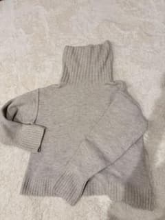 GALLARDAGALANTE タートルネックニット ベージュのサムネイル