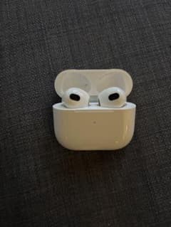 Apple AirPods 第3世代 本体 A2564のサムネイル