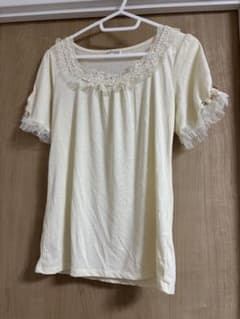 アクシーズファム　レース付き半袖Tシャツ アイボリーのサムネイル