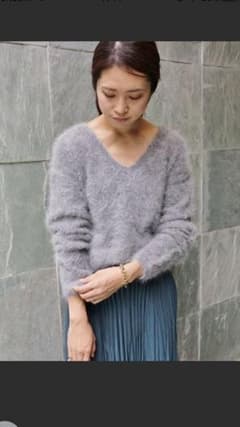 イエナ Ｖネックニットのサムネイル