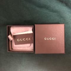 GUCCI箱のサムネイル