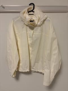 UNIQLOマウンテンパーカーのサムネイル
