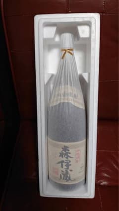 本格焼酎 森伊蔵 1800ml  新品　芋焼酎のサムネイル