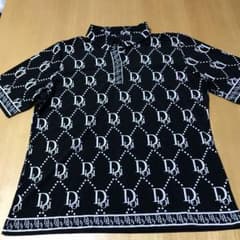 レディース服　カットソーのサムネイル