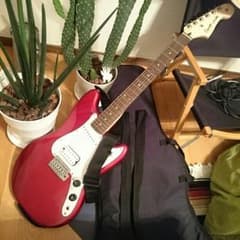 値下げ交渉可能‼ Squier by Fender FSR Cyclone - メルカリ