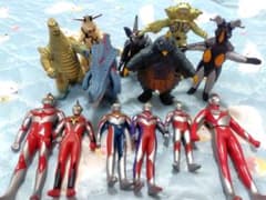 ウルトラマン 怪獣 ソフビ フィギュア まとめ売りのサムネイル