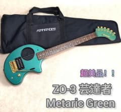 超美品】ZO-3 芸達者 MGR アンプ内蔵ミニギター 専用ソフトケース付