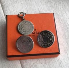 エルメスイヤリングとペンダントトップのサムネイル