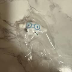 サンリオキャラクターズ　めがねっこちゃんフィギュア　シナモロール シナモンのサムネイル