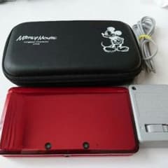 3DS本体、充電器、ケースのサムネイル