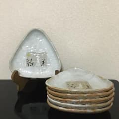 ❣️よーちん様☆彡.。専用です❣️✨可愛いうさぎ柄の変形皿✨6枚セット✨のサムネイル
