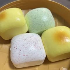 ふわっふわ柔らか蒸しパンスクイーズ 4点セット 甘い香り付き 食パンのサムネイル
