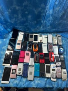 □ジャンク品□ 4683g 大量 まとめ売り！ ガラケー スマホ - メルカリ
