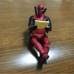 デッドプールフィギュア 初回限定版のサムネイル