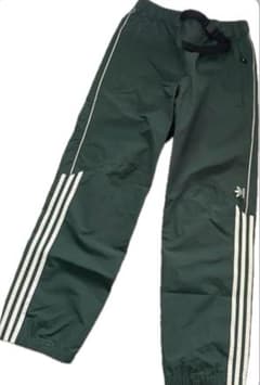 adidasスノボーパンツのサムネイル