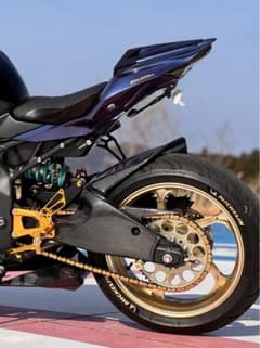 zx25R スイングアームカバー カーボン 6rタイプ - メルカリ