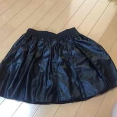 ミニスカートのサムネイル