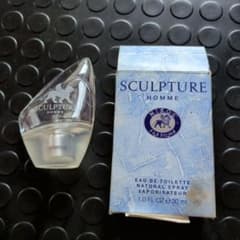 sculptureのサムネイル