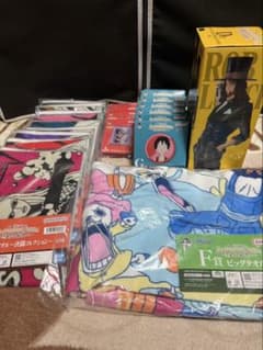 ワンピース フィギュア＆ブランケットセットのサムネイル