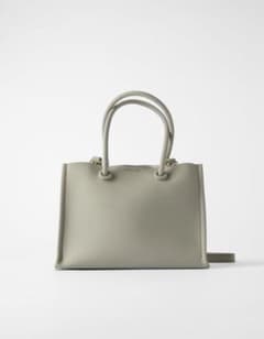 ZARA ハンドバッグのサムネイル
