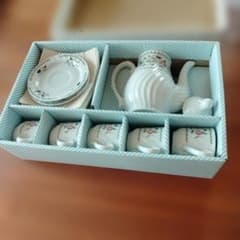 ティーセット カップ＆ソーサー ティーポットのサムネイル