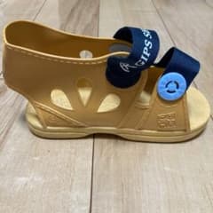 ギプスシューズのサムネイル
