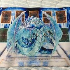 遊戯王 氷結界の龍 ブリューナク プレイマットのサムネイル