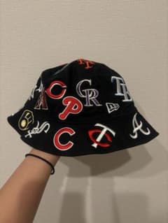 NEW ERA バケットハット M/L ブラックのサムネイル