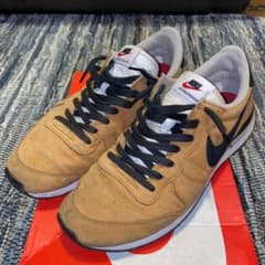 NIKE ナイキ インターナショナリスト　レザーのサムネイル