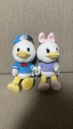 ドナルドダックとデイジーダック ぬいぐるみのサムネイル