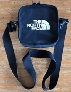 THE NORTH FACE ブラックショルダーバッグのサムネイル